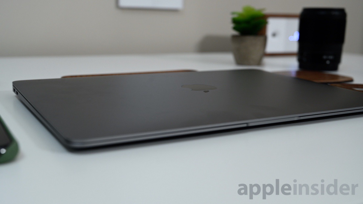 Hands on: The 2019 MacBook Air is a but SSD speeds fall | AppleInsider
