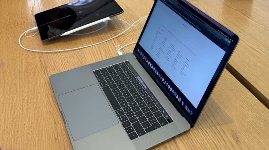 New 16 Inch Macbook Pro Rumored To Fit Screen In Current 15 Inch