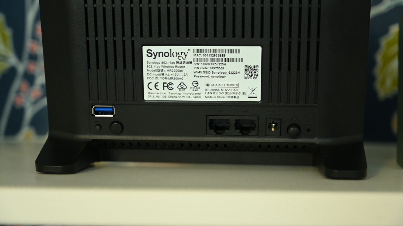 Rear of the MR2200ac including USB-A port and two Gigabit Ethernet ports