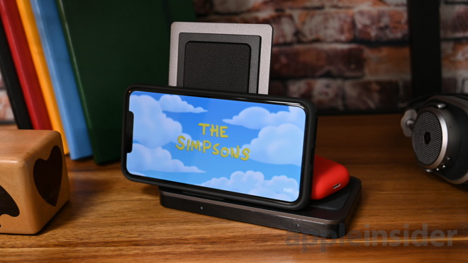X-Doria Defense Dual Wireless Charger works in landscape mode