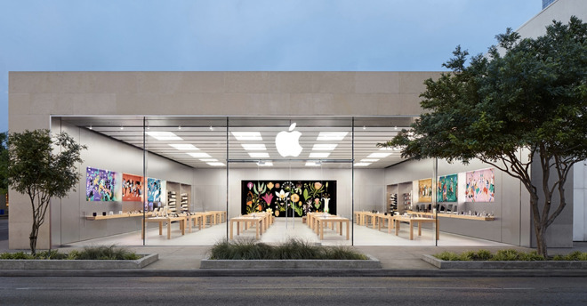 The Apple Store in Dallas, where the shooting took place