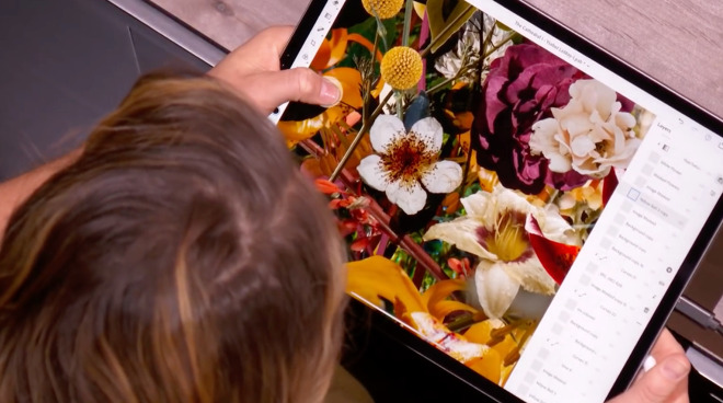 Adobe demonstrating Photoshop for iPad at Apple's October 2018 event