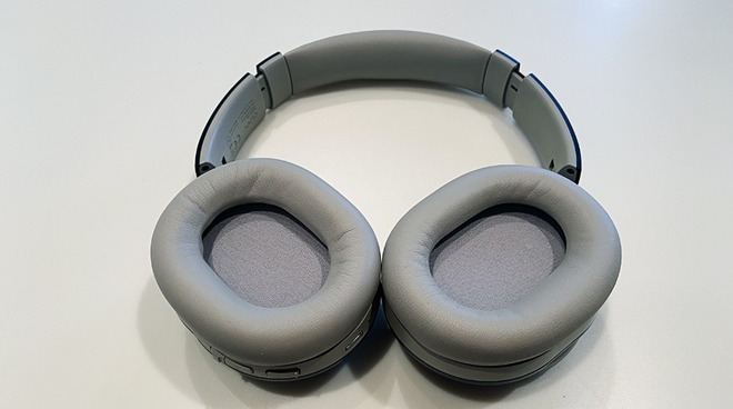 The Enduro 100 plush earcups do not offer much in the way of passive noise cancellation