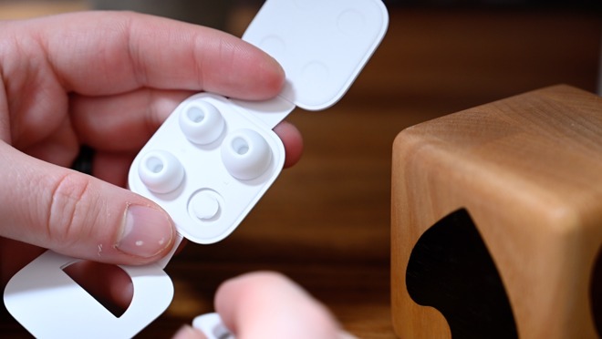 AirPods Pro silicone tips come in small, medium, large