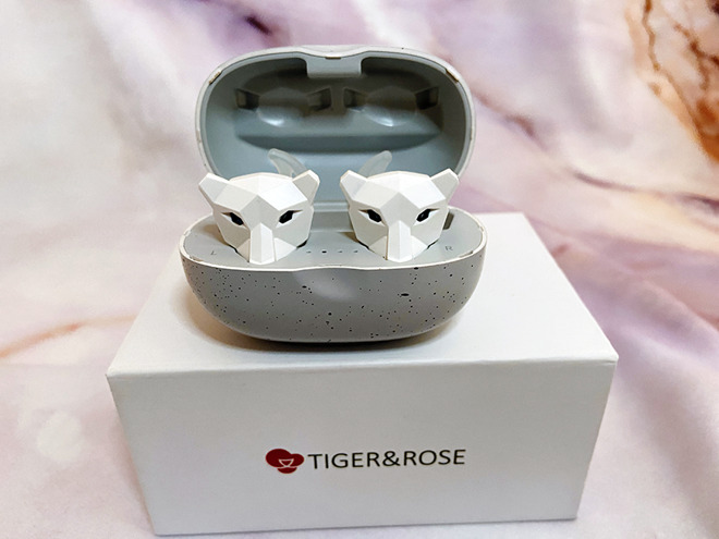 Review: Tiger & wireless earbuds are super stylish | AppleInsider