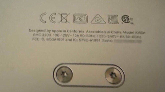 The Mac Pro's label showing assembly in China (via MacGeneration)