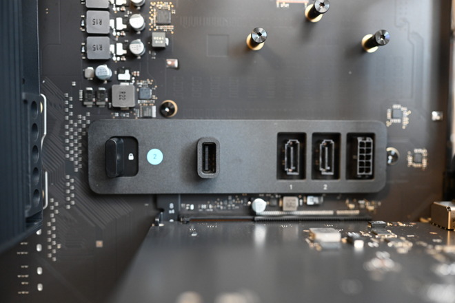 An interior USB-A port on the Mac Pro