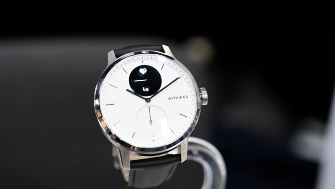Withings ScanWatch taking an ECG