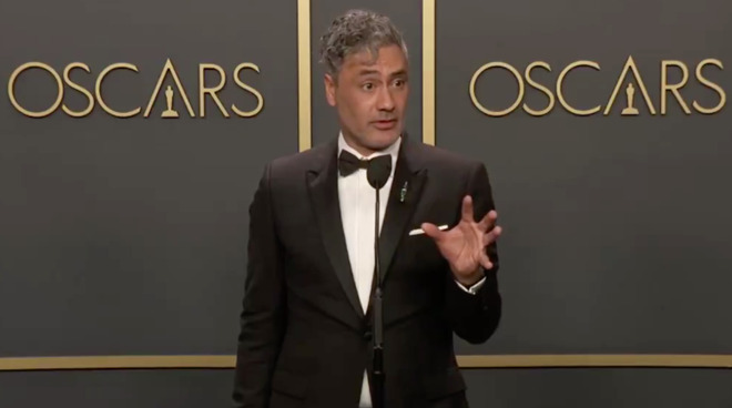 Taika Waititi Slams Apple's MacBook Pro Keyboards in Oscar Speech