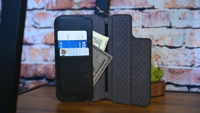 The inside of the Mous Flip Wallet folio