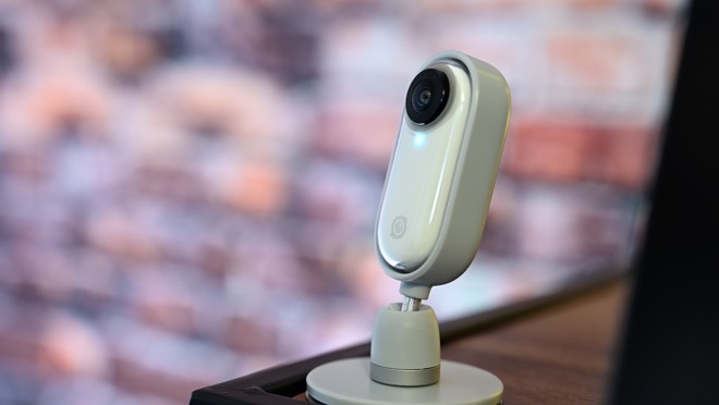 Insta360 GO recording inside the pivot mount