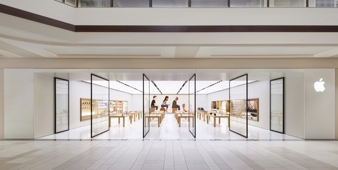 The Orland Park Apple Store in Illinois