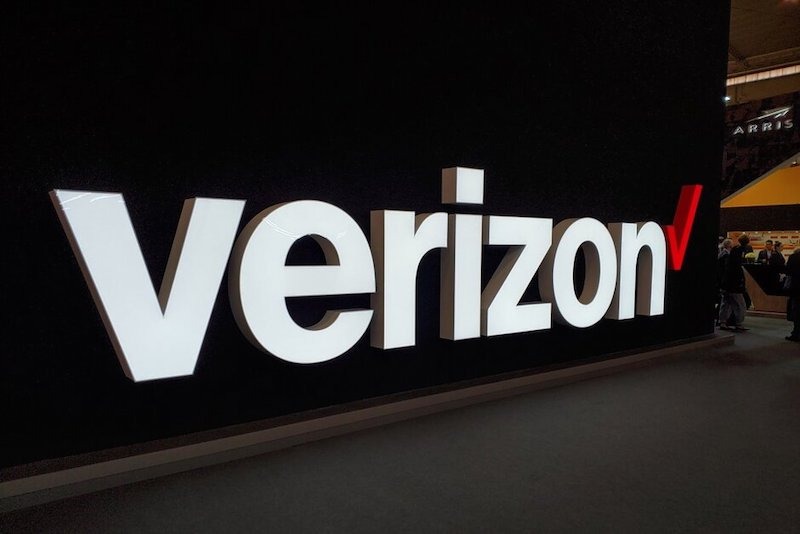 Verizon は、新型コロナウイルス感染症対策の一環として、顧客に 15 GB の無料データを提供しています