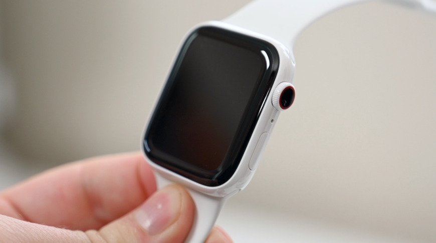 photo of Apple investigating reinforced plastic as case material for future Apple Watch image