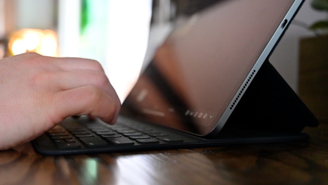 Typing on the Smart Keyboard Folio can be frustrating