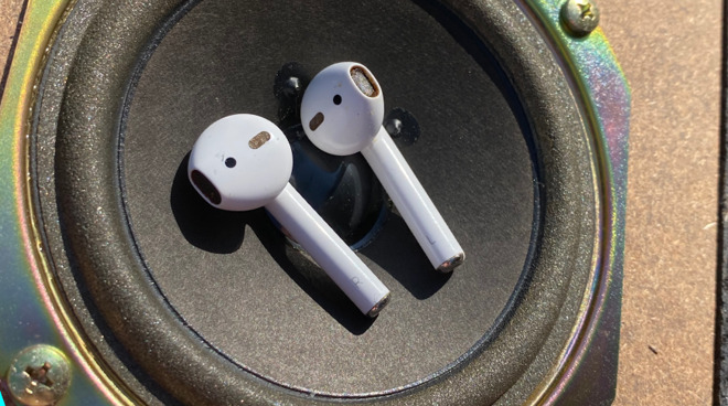 One earbud louder best sale than the other apple