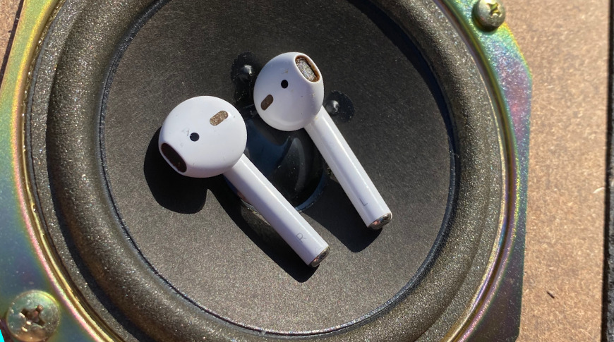 Airpods pro sound discount low