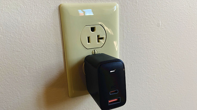 Aukey Omnia USB-A and USB-C 65W fast charger