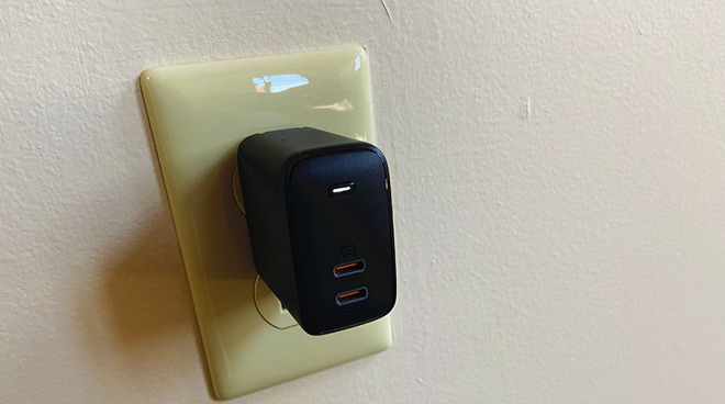Aukey Omnia Dual USB-C 65W fast charger