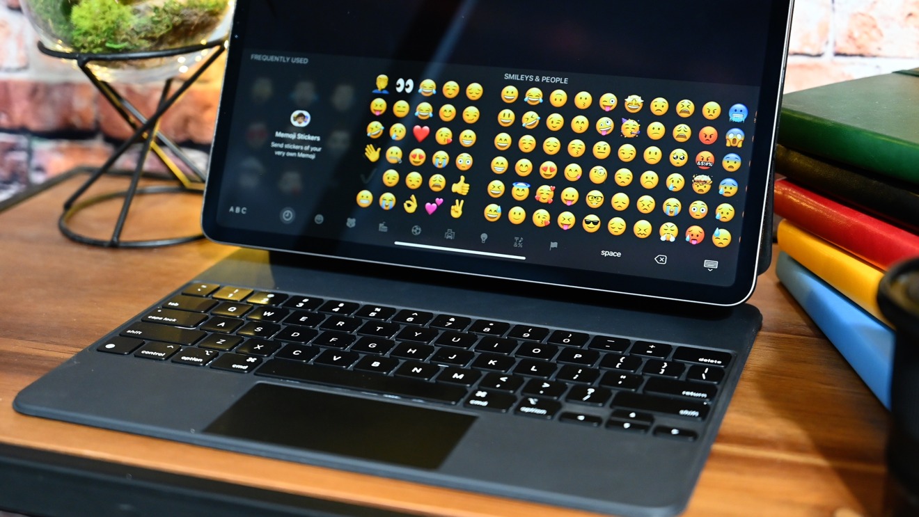 It is easy to access emoji while using the Magic Keyboard