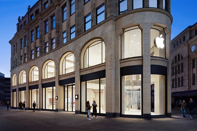 The Apple Schildergasse location in Cologne, Germany.