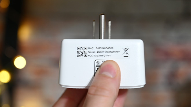 HomeKit pairing code on the rear of the SmartBar