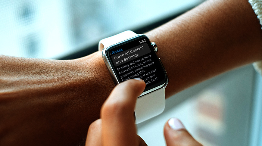 how to delete a word on apple watch