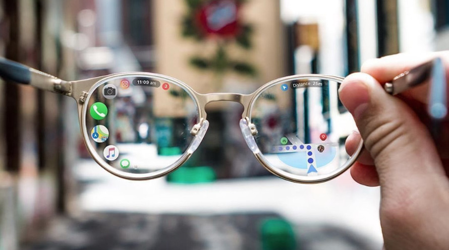 Glass eyeglasses store