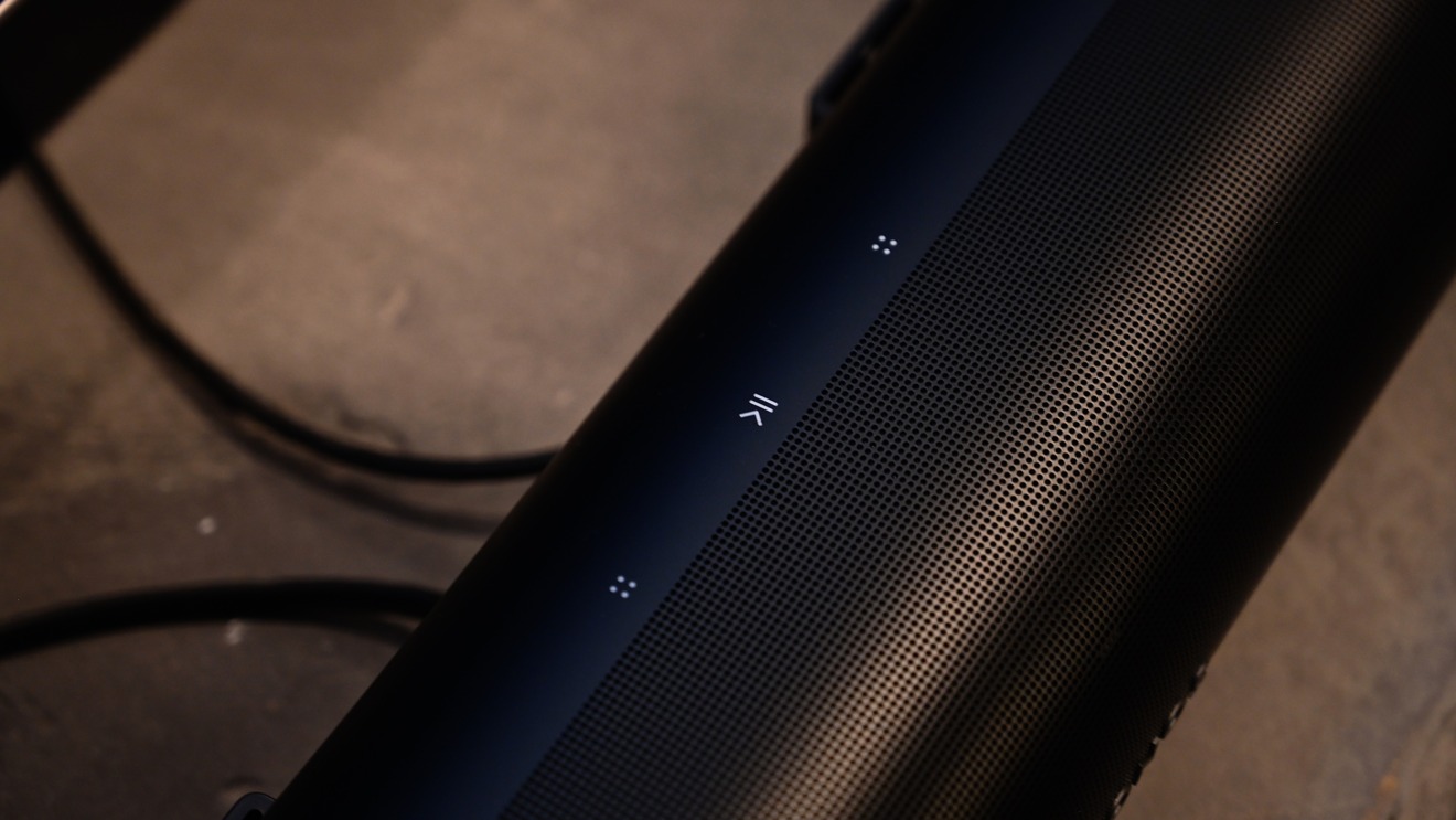 Buttons on top of the Sonos Arc