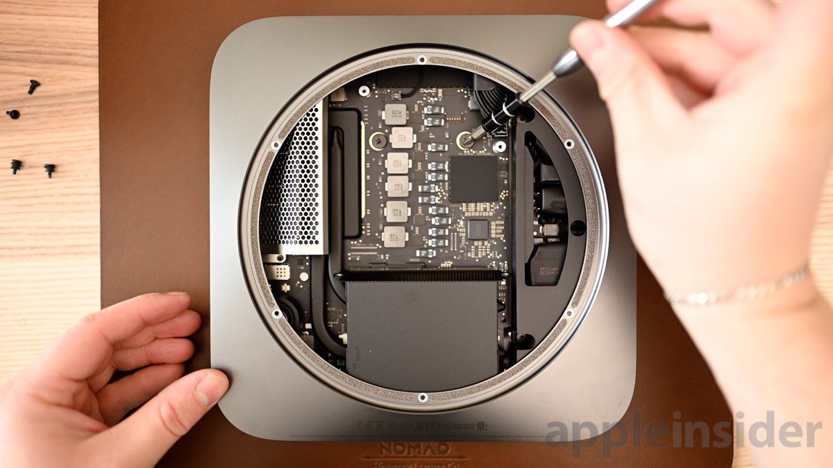 The memory can be upgraded in the Mac mini. 