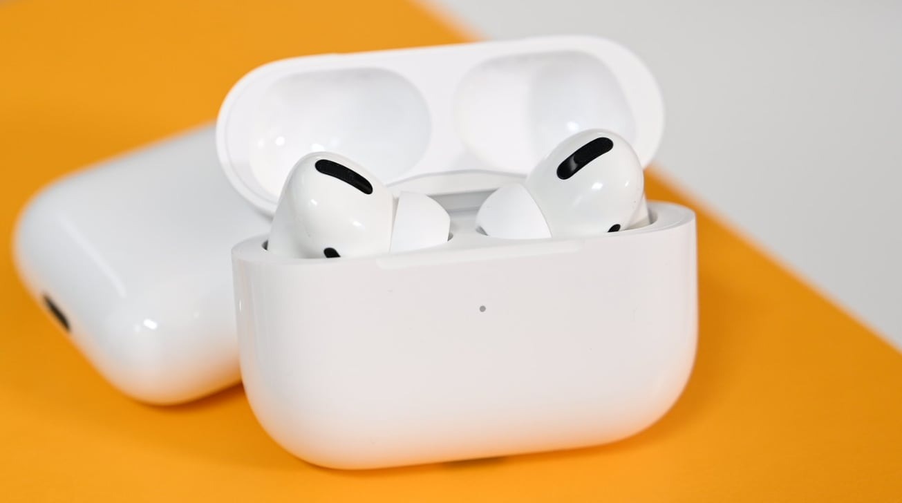 AirPods and AirPods Pro are finally getting auto-switching between devices