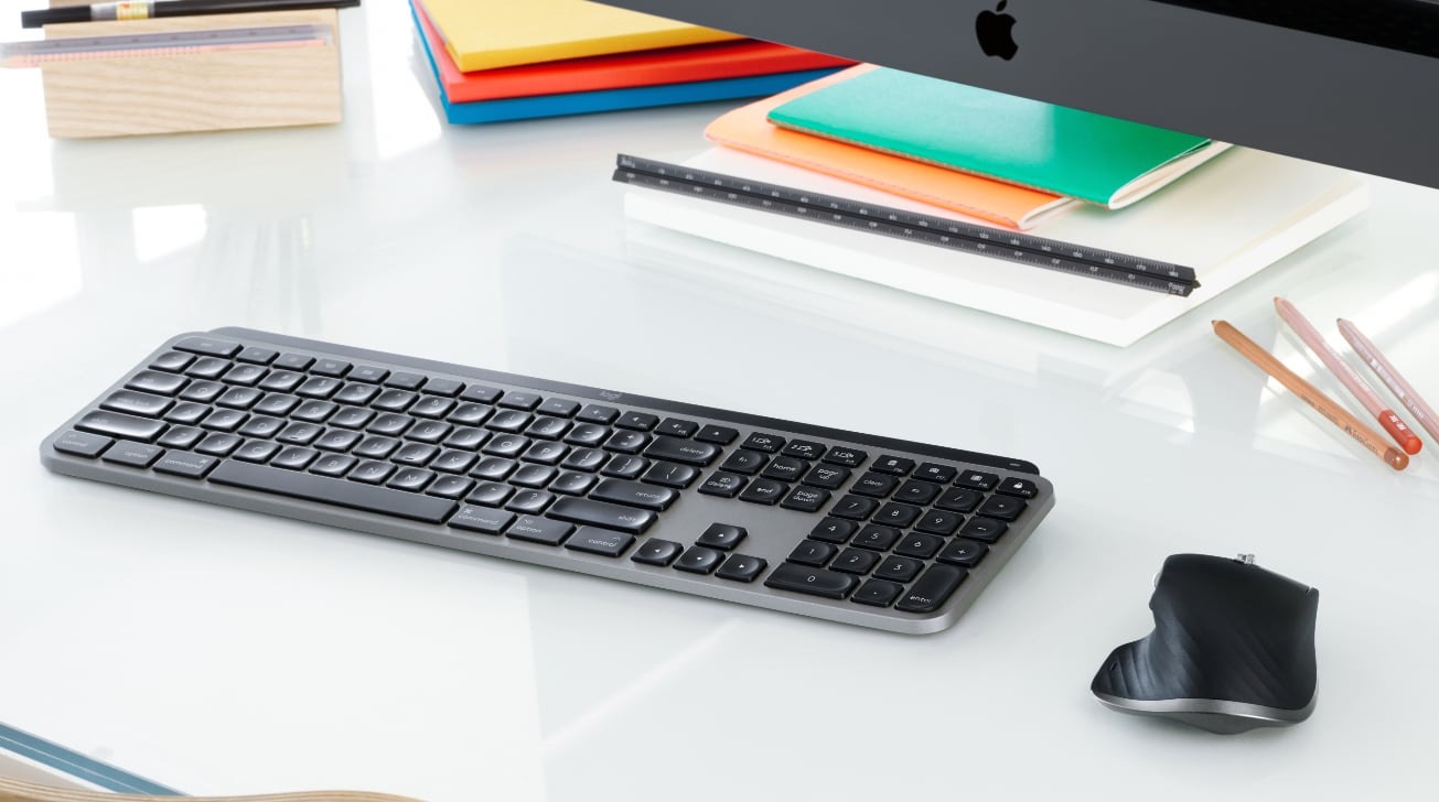 logitech keyboard on mac air