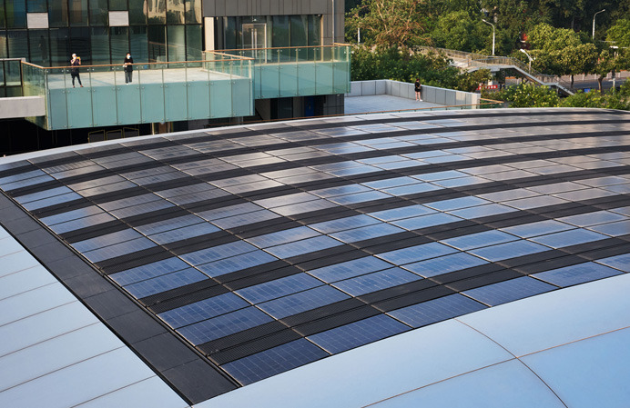 Apple Sanlitun features Apple's first integrated solar array in a retail store in China.