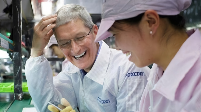 Tim Cook visiting a Foxconn assembly line in China