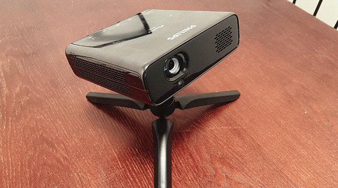 Review: The PicoPix Max projector goes all out on a portable theater-like experience