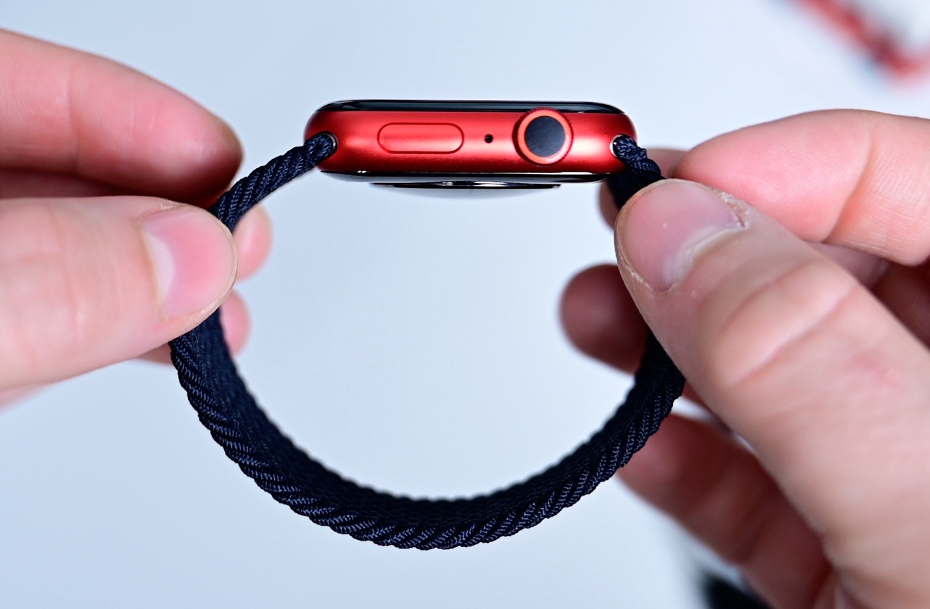 Apple Watch Series 6 and Braided Solo Loop