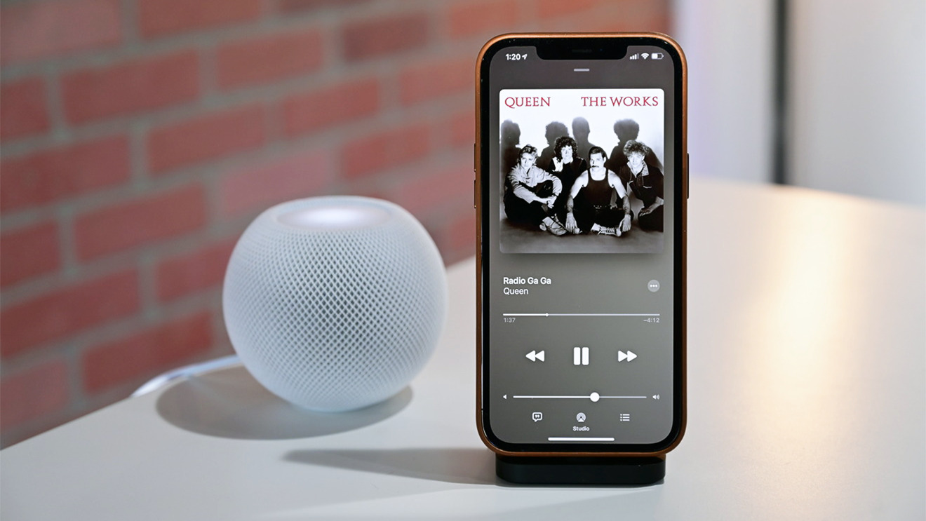 Playing music on Apple's latest speaker