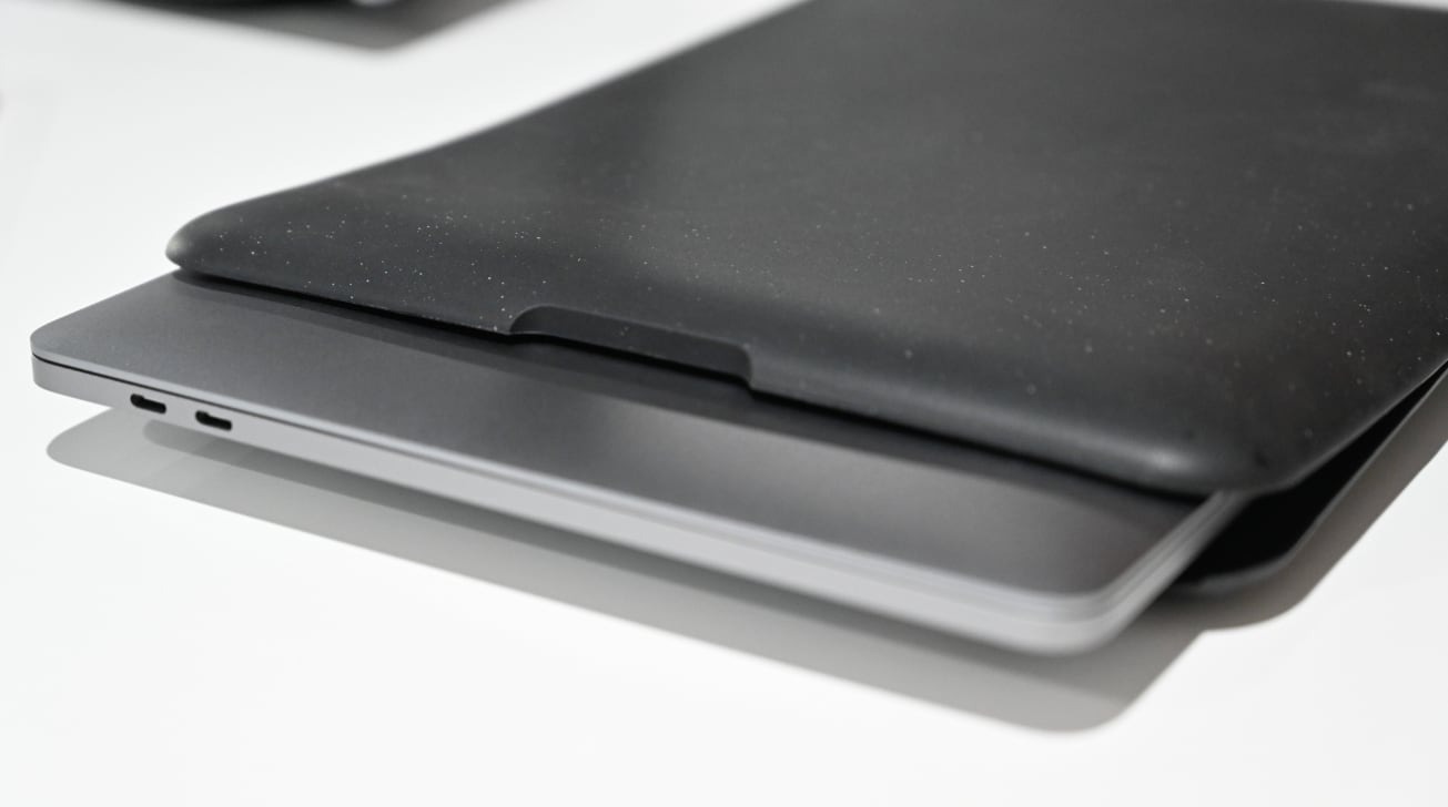 photo of Review: Lander Argo offers 360-degree protection for your Mac on the go image
