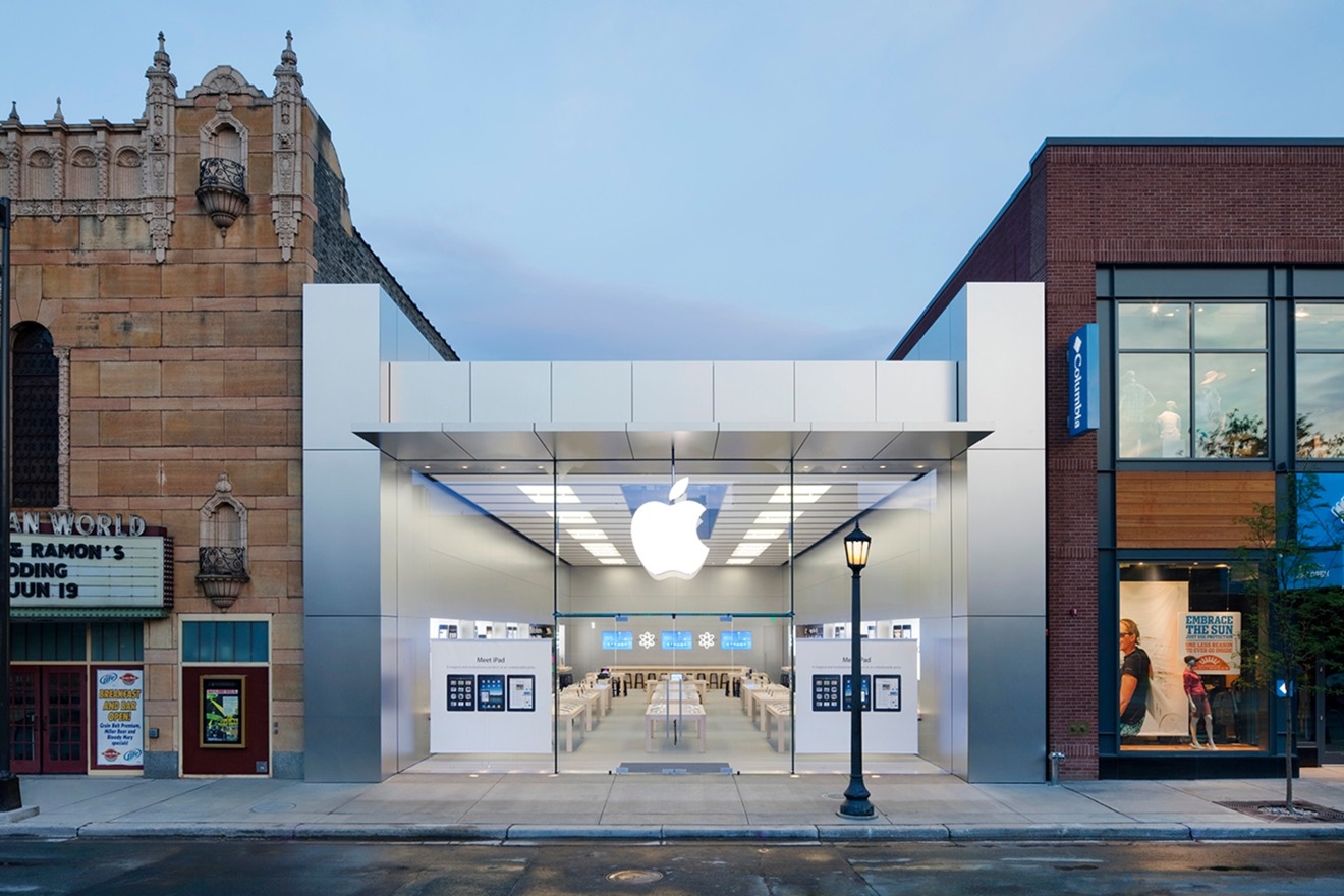 Apple permanently closes Minneapolis store, suffers fire at Las