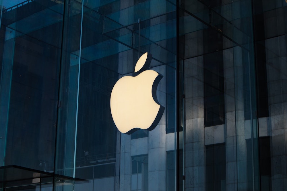 Apple's bottom line won't be impacted by third-party app stores