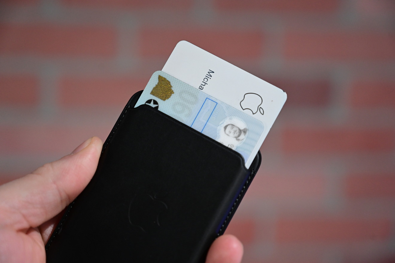 Apple iPhone Leather Wallet with MagSafe Review: Good to store a few cards,  but pricey