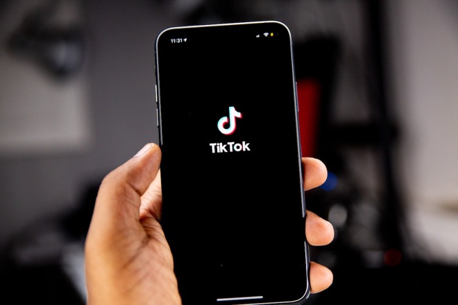 iphone 12 mini or iphone 11｜TikTok Search