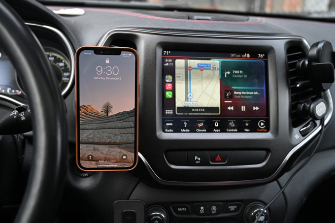 Using our iPhone 12 Pro Max with the Belkin Car Mount Pro and wireless CarPlay