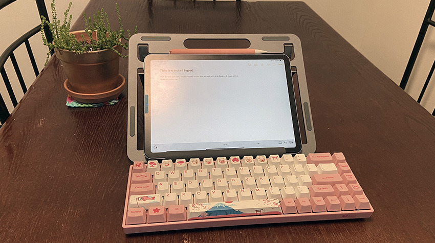 photo of Review: AKKO World Tour Tokyo mechanical keyboard is as functional as it is adorable image