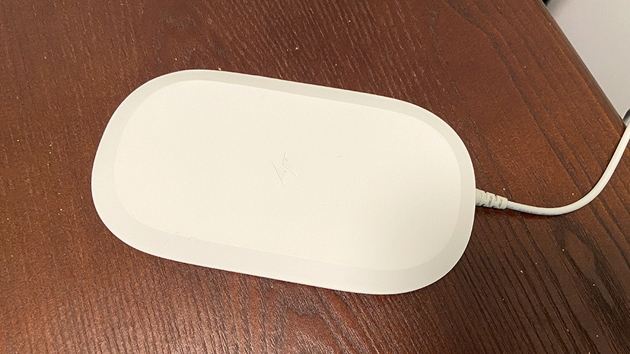 Review: SanDisk Ixpand Wireless Charger Sync backs up your data while keeping an iPhone charged