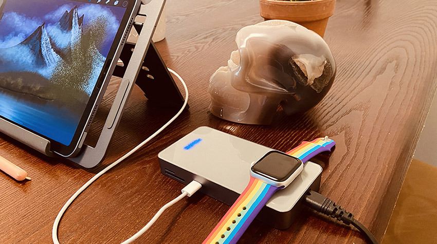 photo of Review: Powme's 3-in-1 wireless charger is a game changing for working on the go image