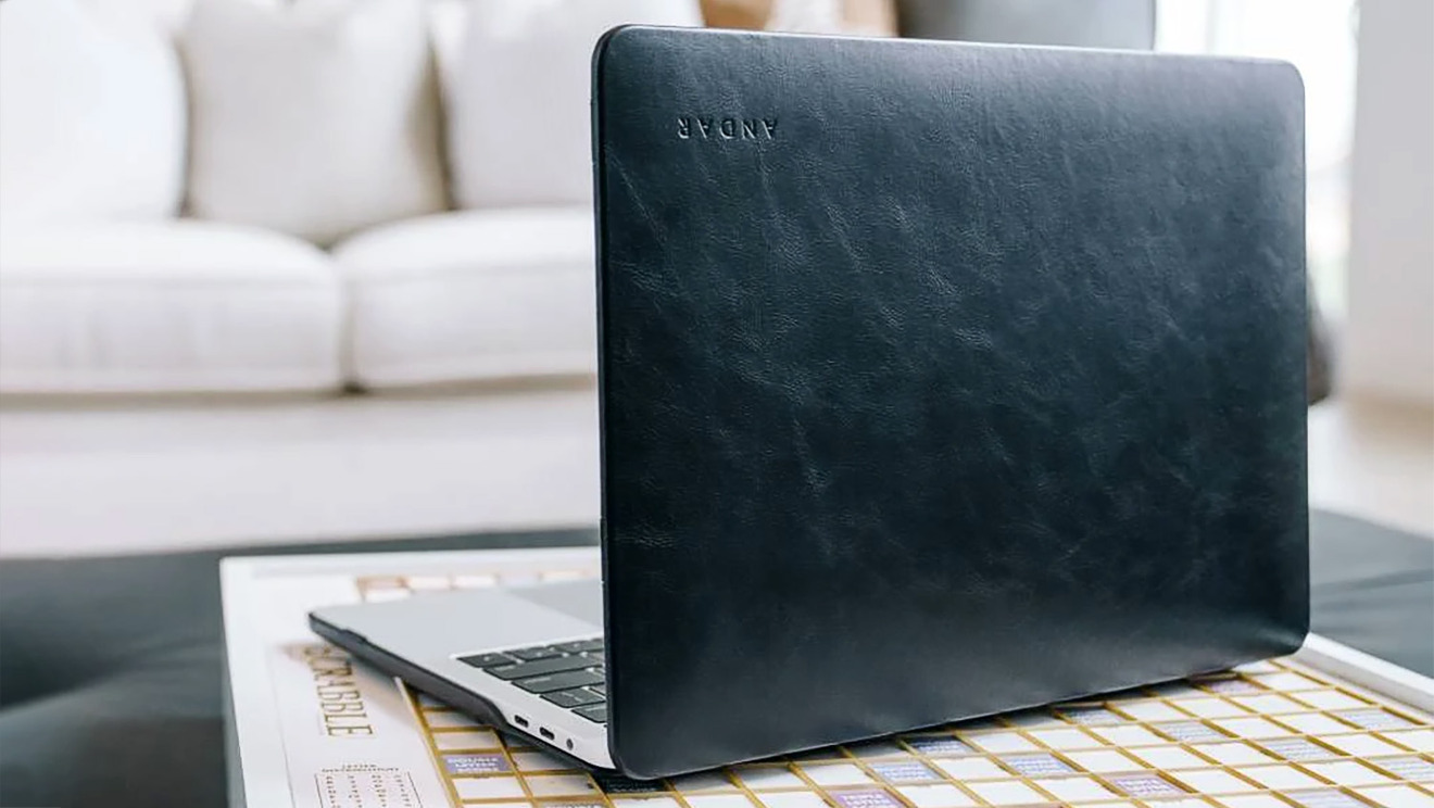 Andar Wallet's The Helm case for MacBook Pro