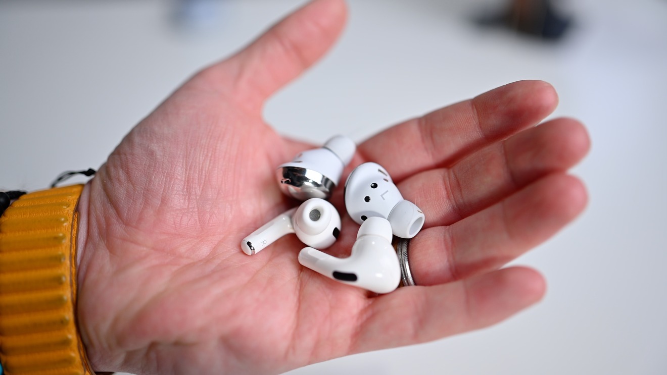 AirPods Pro and Galaxy Buds Pro