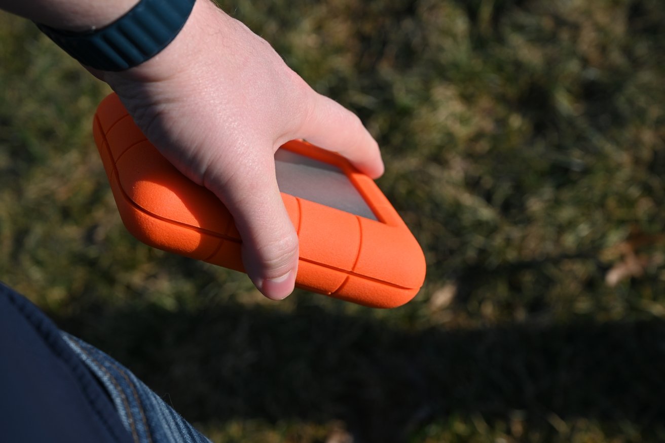 LaCie Rugged BOSS Portable SSD Review: Offload Your Content