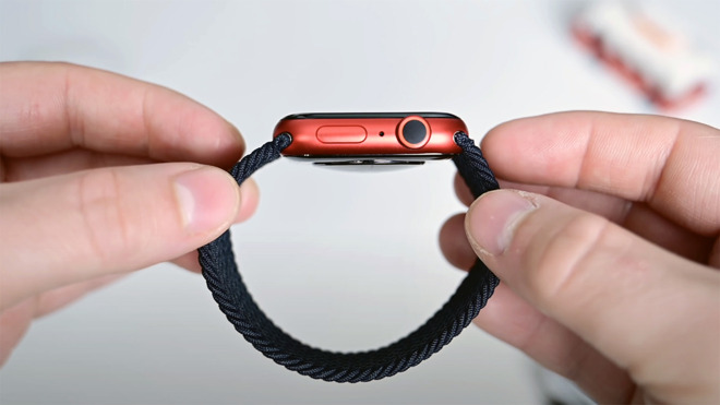 Apple Watch Series 6 with Braided Solo Loop